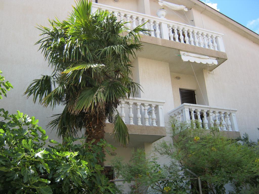 Apartments Nestor Tribunj  Exterior photo